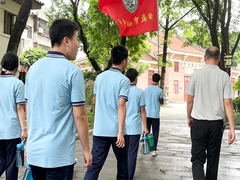 湛江正规青少年素质培育机构怎么联系?本地寄宿艺体成长指南